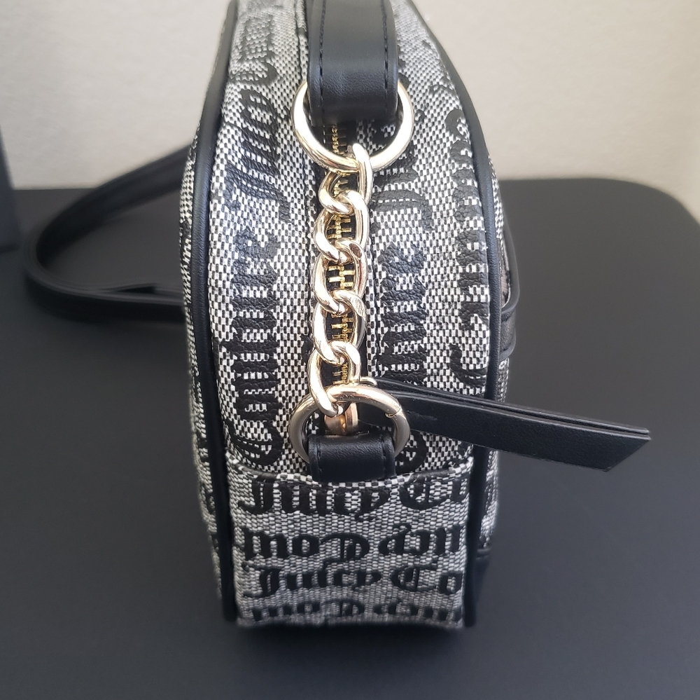 Juicy Couture Eastside Westside Camera Black/Beige Crossbody Bag NWT - Picture 4 of 16